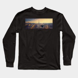 Foggy sunset view to the Eiffel Tower Long Sleeve T-Shirt